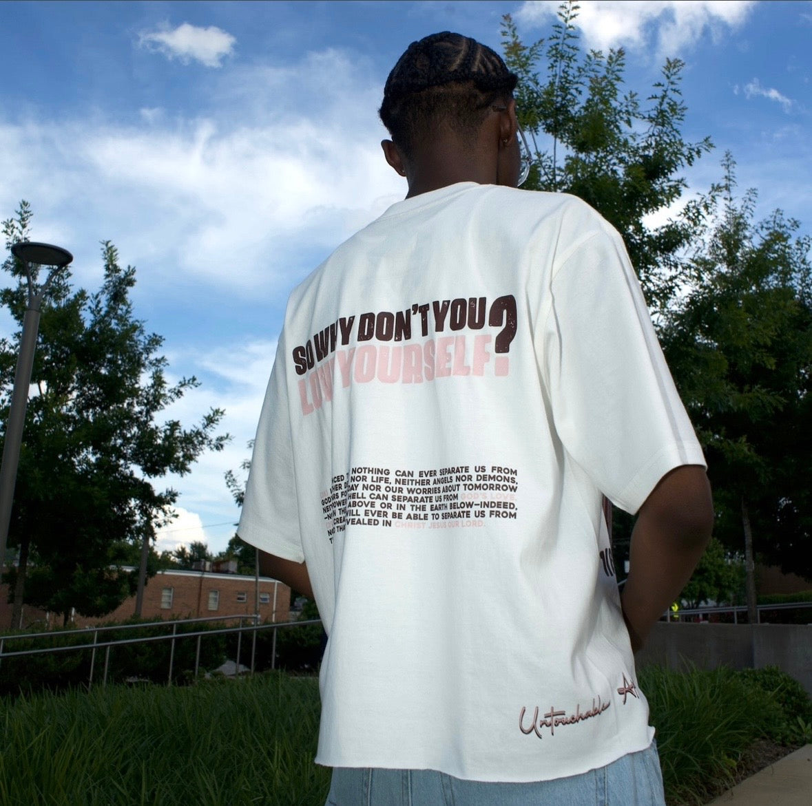 'JESUS LOVES YOU' CREAM TEE