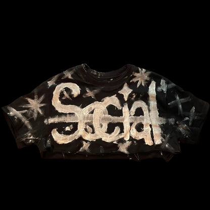 Social Crop-Top